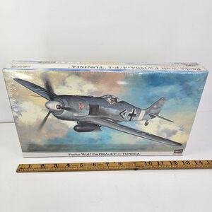 SEALED Hasegawa 1/48 Focke-Wulf Fw190A-4/F-1 Tunisia Model Kit 09220 NEW